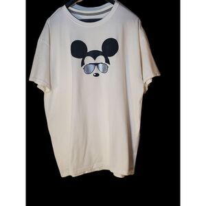 Fruit Of The Loom Platinum Mickey Mouse Wearing Shades Graphic T Shirt         S